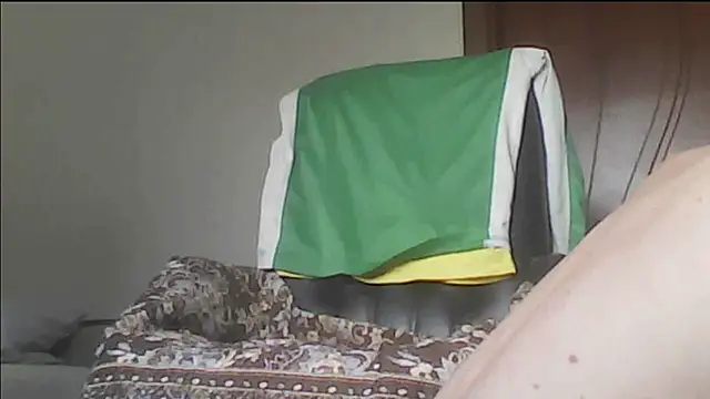 Snapshot of Yrikos1 chatting on 16, 10, 2025 Yrikos1 online show from 16, 10, 2025