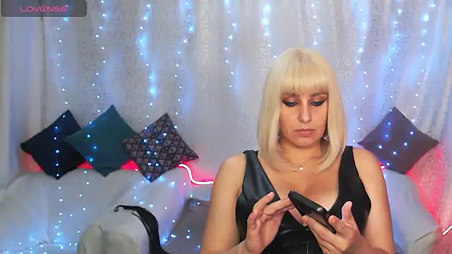 Stella Adria online show from 11, 9, 2025