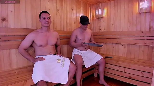 hot  guys  online show from 4, 6, 2026