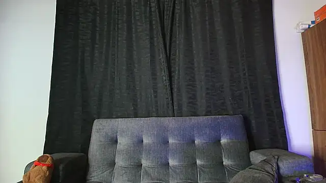 yungelitamor  online show from 19, 9, 2025