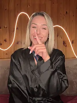 petrouchkaaa  online show from 18, 5, 2026