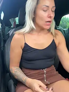 petrouchkaaa  online show from 21, 10, 2025