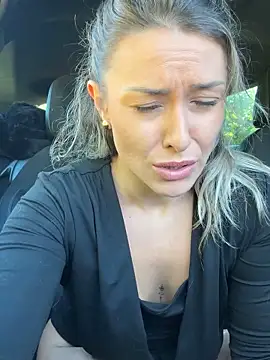 petrouchkaaa  online show from 29, 11, 2025