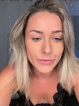 petrouchkaaa  online show from 2, 11, 2025