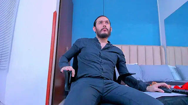 jeanpiere  online show from 19, 9, 2025