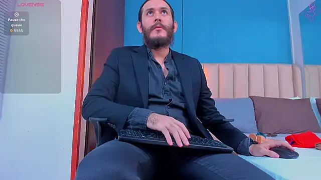 jeanpiere  online show from 19, 10, 2025