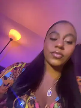 charlotteeruss online show from 18, 7, 2026