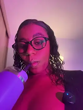 charlotteeruss online show from 9, 7, 2026