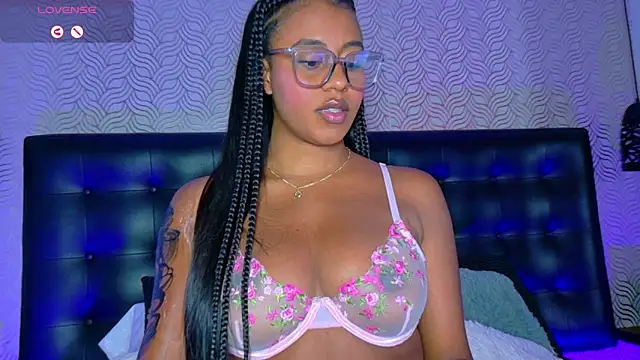 charlotteeruss online show from 21, 3, 2025