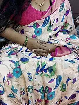 yours-kavaya online show from 8, 11, 2025