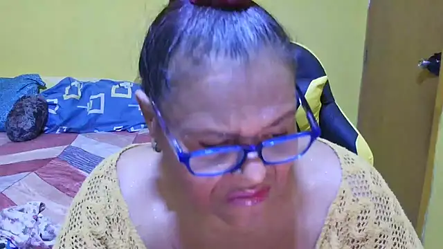 Snapshot of Aire_Diva chatting on 5, 12, 2024 Aire Diva online show from 5, 12, 2024