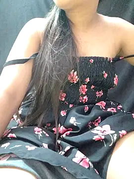 Snapshot of Roshni_98 chatting on 10, 7, 2026 Roshni 98 online show from 10, 7, 2026