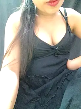 Snapshot of Roshni_98 chatting on 11, 7, 2026 Roshni 98 online show from 11, 7, 2026