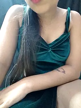 Snapshot of Roshni_98 chatting on 10, 6, 2026 Roshni 98 online show from 10, 6, 2026