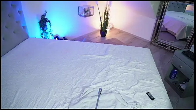 Snapshot of hotmilfbitch chatting on 13, 7, 2026 hotmilfbitch online show from 13, 7, 2026