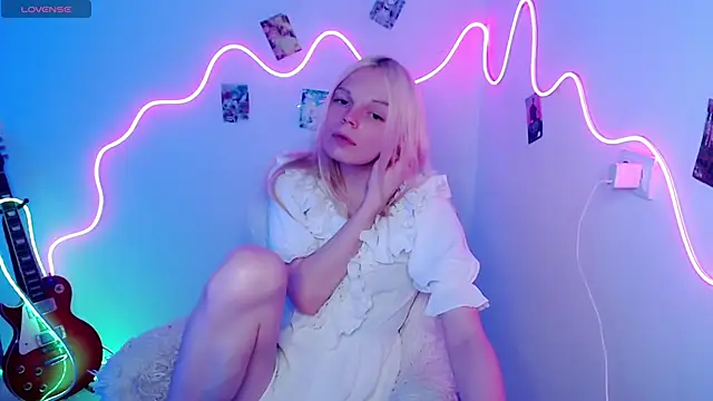 Emily Nyaffee online show from 29, 10, 2025