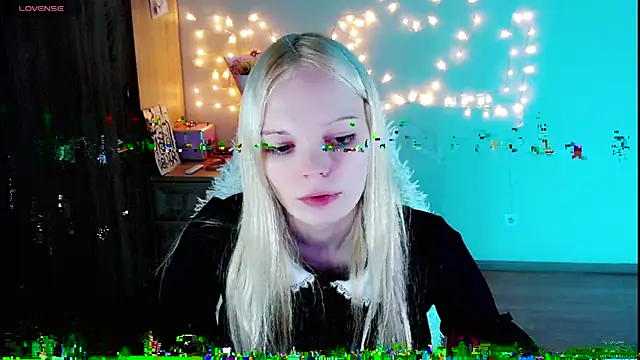 Emily Nyaffee online show from 28, 2, 2025