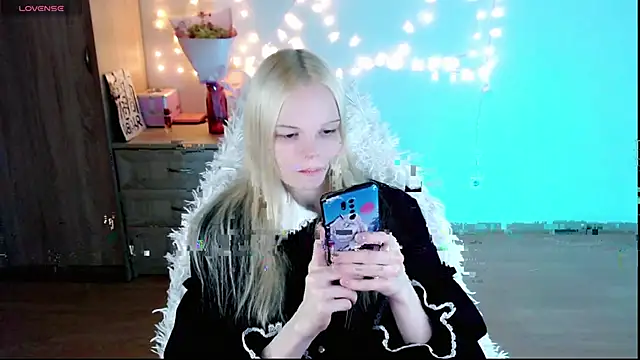 Emily Nyaffee online show from 2, 3, 2025