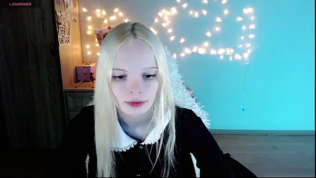 Emily Nyaffee online show from 4, 3, 2025