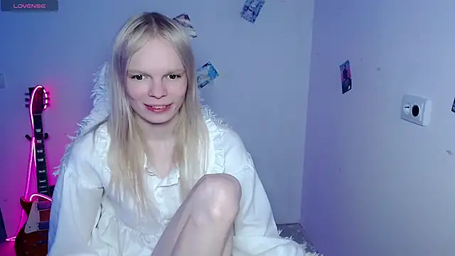 Snapshot of Emily_Nyaffee chatting on 9, 2, 2026 Emily Nyaffee online show from 9, 2, 2026