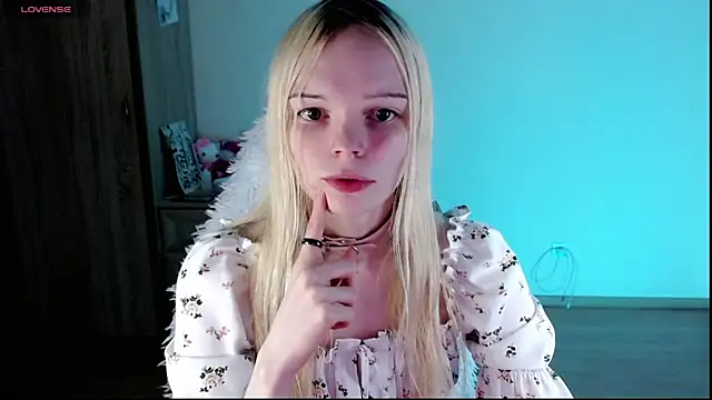 Emily Nyaffee online show from 8, 2, 2025