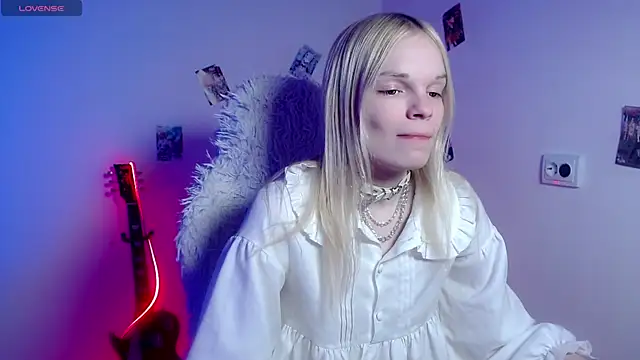 Emily Nyaffee online show from 22, 3, 2026