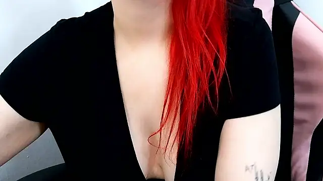 Snapshot of Cristina_foryou chatting on 14, 6, 2026 Cristina foryou online show from 14, 6, 2026
