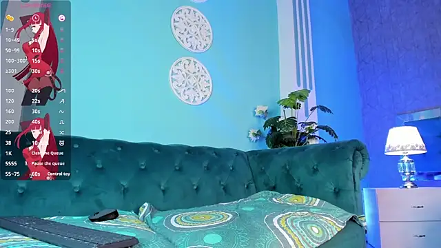 KarlynHoliss online show from 9, 12, 2024