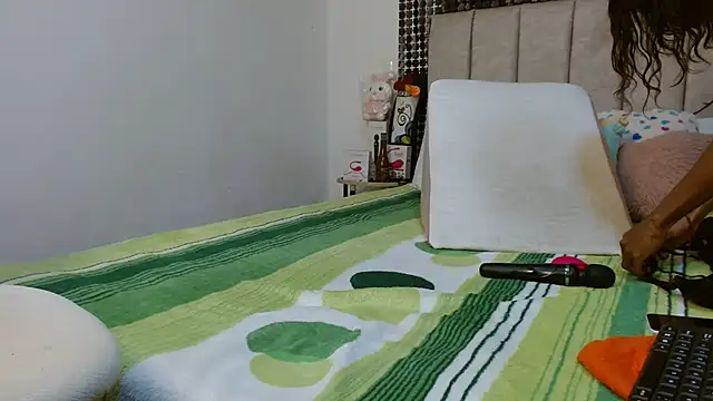 Snapshot of Wilson_Siara chatting on 26, 11, 2025 Wilson Siara online show from 26, 11, 2025