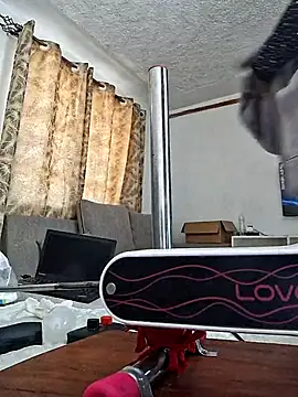 hornycreamybabe online show from 4, 3, 2025