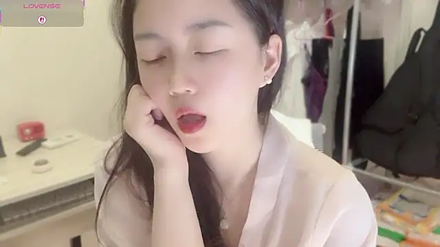 A-xena online show from 18, 11, 2025