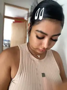 NatashaBrown12 online show from 17, 4, 2026