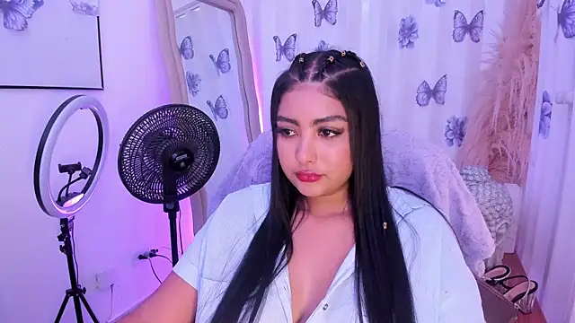 NatashaBrown12 online show from 2, 6, 2026