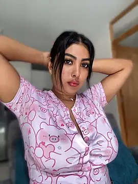 NatashaBrown12 online show from 17, 5, 2026
