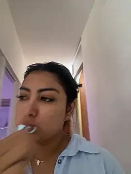 NatashaBrown12 online show from 18, 5, 2026