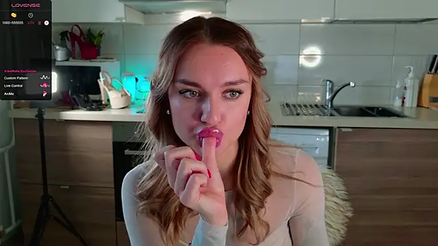 MissLovex online show from 7, 10, 2025