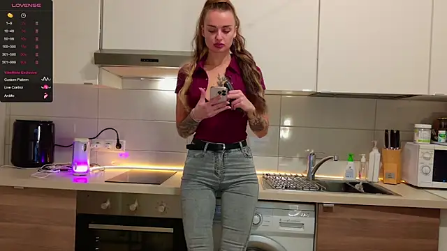 MissLovex online show from 22, 11, 2025