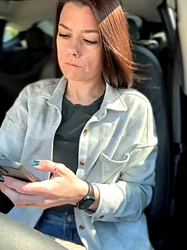 LadyLena1 online show from 24, 9, 2025