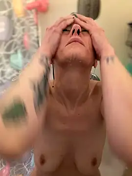 LadyLena1 online show from 1, 10, 2025