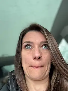 LadyLena1 online show from 20, 3, 2025