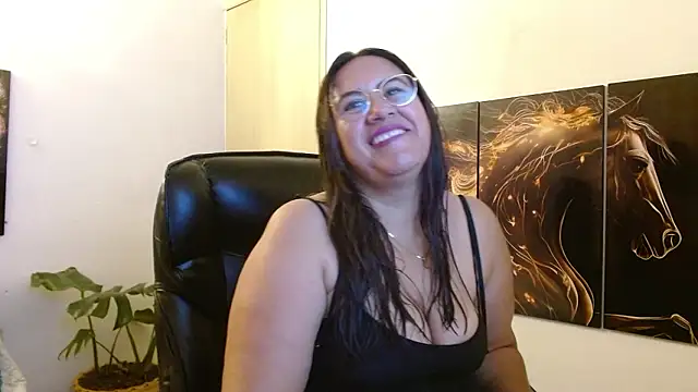 amalia brunette online show from 18, 3, 2026