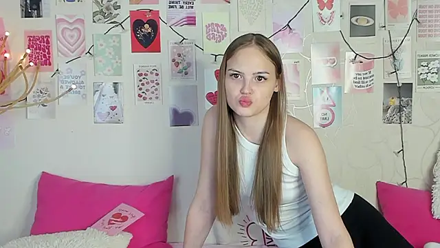 Snapshot of little_radiant_sun chatting on 17, 2, 2026 little radiant sun online show from 17, 2, 2026