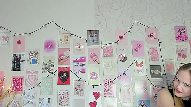 Snapshot of little_radiant_sun chatting on 1, 3, 2026 little radiant sun online show from 1, 3, 2026