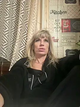 AlinaGrosu online show from 4, 3, 2026