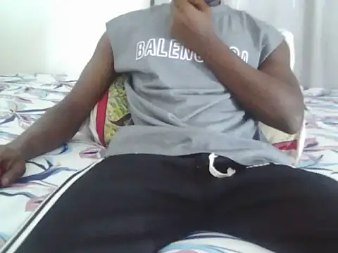 Snapshot of Hornny_Phrase chatting on 29, 5, 2026 Hornny Phrase online show from 29, 5, 2026