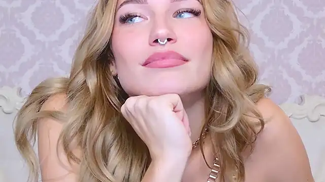 RebekaRalf online show from 25, 2, 2025