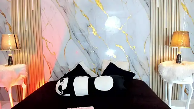 BeckyRusso online show from 5, 11, 2025