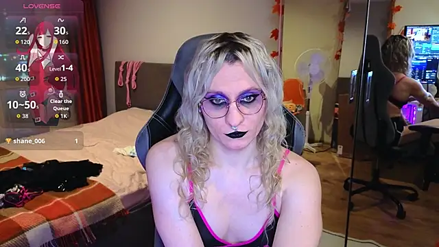 Lori Myaf online show from 8, 11, 2025