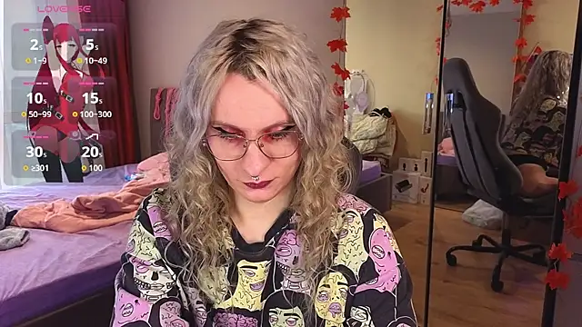 Lori Myaf online show from 18, 9, 2025