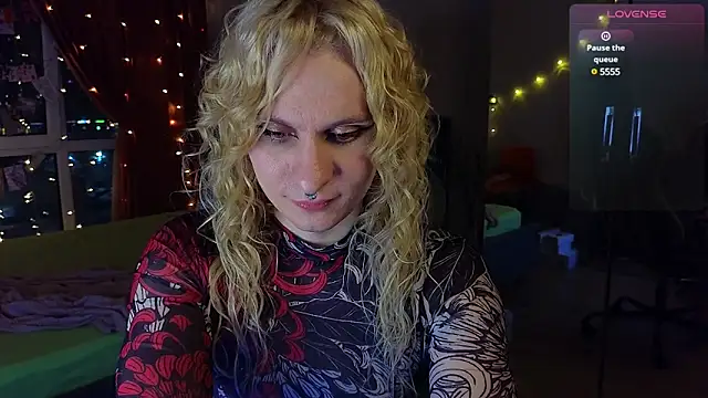 Lori Myaf online show from 22, 2, 2025